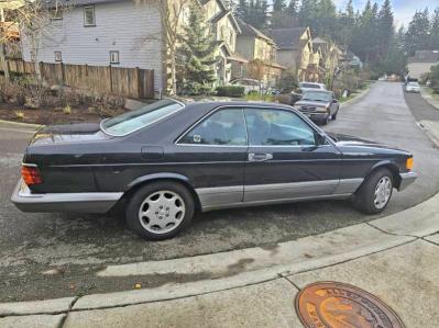 46744266 :رقم المزاد ، WDBCA45D9MA320337 vin ، 1987 Mercedes Benz 560 مزاد بيع