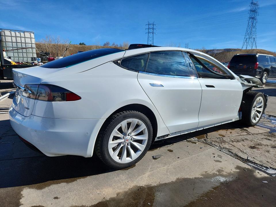 Продаж на аукціоні авто 2016 Tesla Model S, vin: 5YJSA1E27GF164945, номер лоту: 45824516