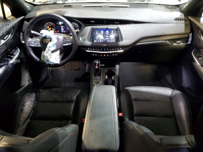 46883696 :رقم المزاد ، 1GYFZFR49LF077681 vin ، 2020 Cadillac Xt4 مزاد بيع