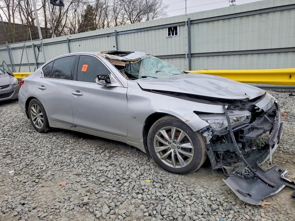 46583466 :رقم المزاد ، JN1BV7AR0FM422788 vin ، 2015 Infiniti Q50 مزاد بيع