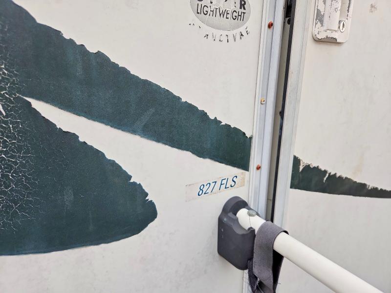 2005 Foresriver Flagstaff Lite Weight Trailers მანქანა იყიდება აუქციონზე, vin: 4X4TFLC255D807053, აუქციონის ნომერი: 45834056