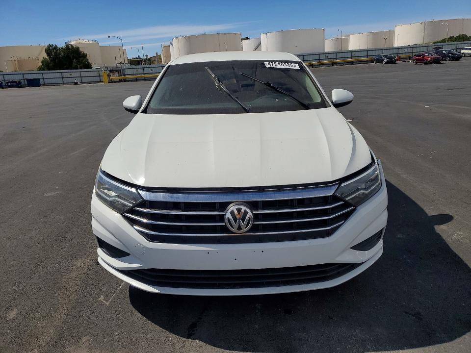 47640186 :رقم المزاد ، 3VWC57BU1MM046203 vin ، 2021 Volkswagen Jetta مزاد بيع