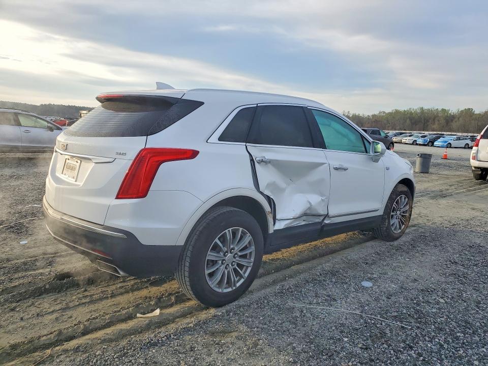 46522926 :رقم المزاد ، 1GYKNBRSXHZ128726 vin ، 2017 Cadillac Xt5 مزاد بيع