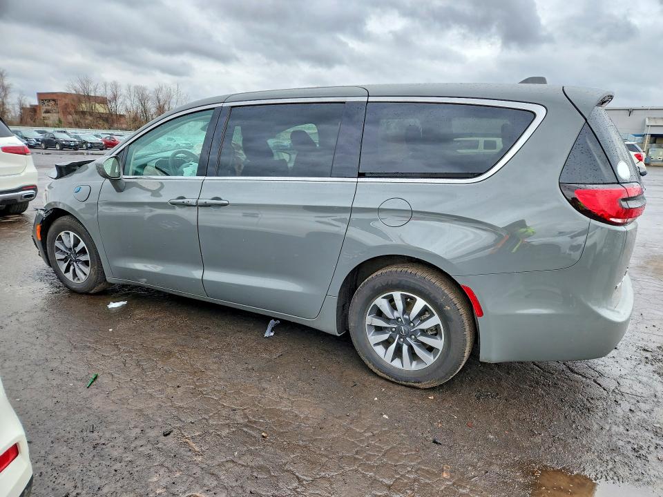 Продаж на аукціоні авто 2022 Chrysler Pacifica, vin: 2C4RC1L77NR211013, номер лоту: 46369056