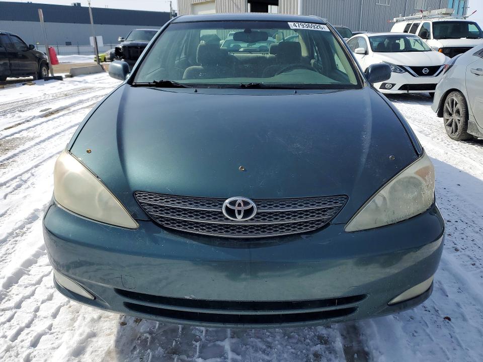 47936926 :رقم المزاد ، JTDBF30K620044680 vin ، 2002 Toyota Camry مزاد بيع