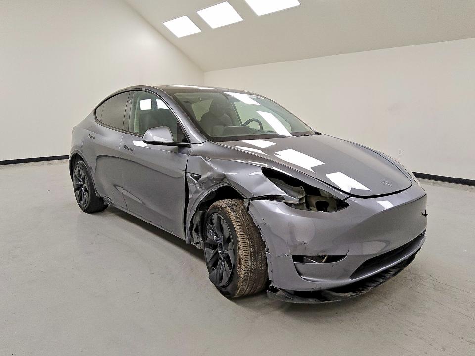Продажа на аукционе авто 2024 Tesla Model Y, vin: 7SAYGDED4RF200253, номер лота: 77178775