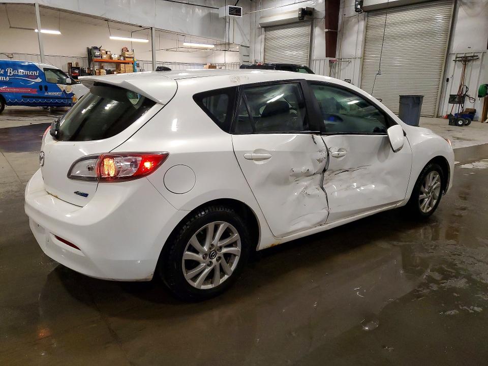 79646485 :رقم المزاد ، JM1BL1M74D1805819 vin ، 2013 Mazda 3 مزاد بيع