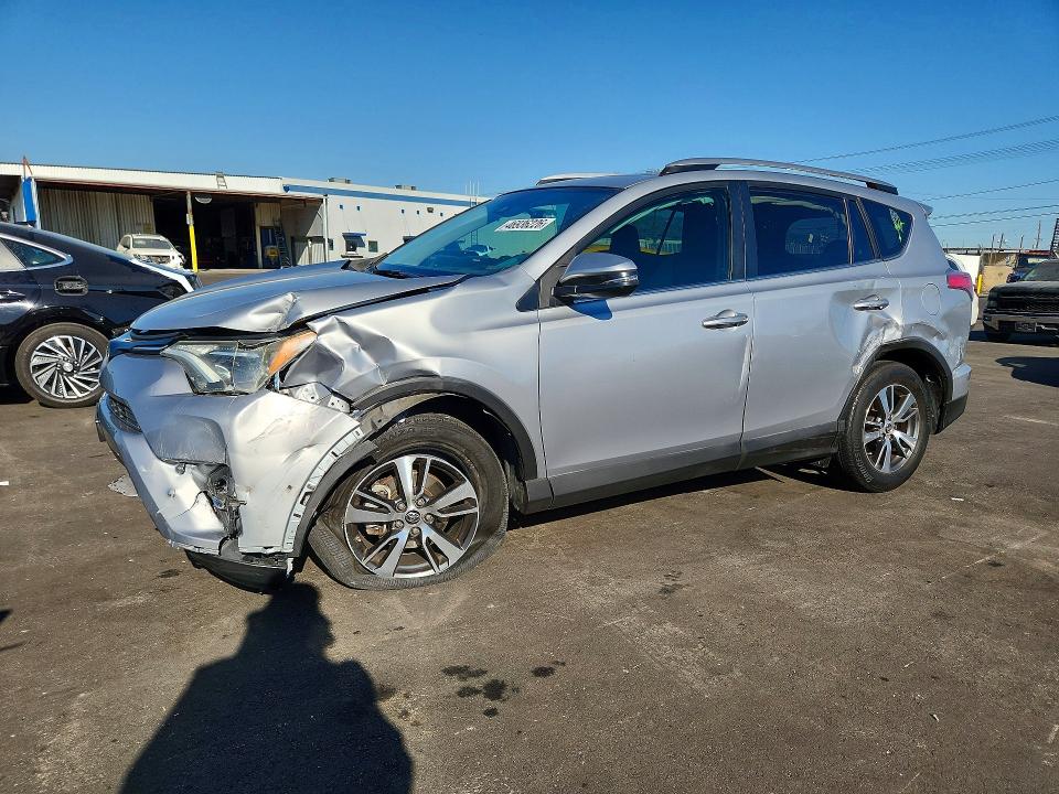 Продаж на аукціоні авто 2017 Toyota Rav4, vin: 2T3RFREV9HW575333, номер лоту: 46936226