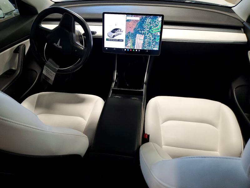 46840086 :رقم المزاد ، 5YJ3E1EB9JF122289 vin ، 2018 Tesla Model 3 مزاد بيع