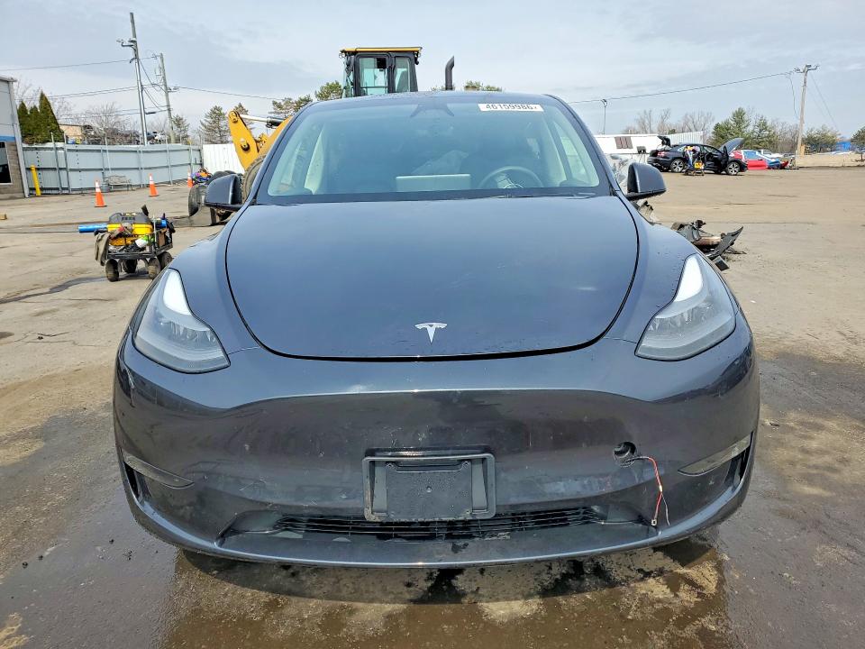 2024 Tesla Model Y მანქანა იყიდება აუქციონზე, vin: 7SAYGAEE7RF080651, აუქციონის ნომერი: 46159986