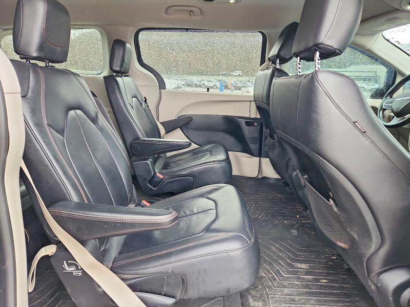 46396646 :رقم المزاد ، 2C4RC1BG9HR744793 vin ، 2017 Chrysler Pacifica مزاد بيع