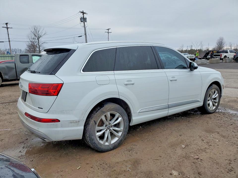 Продаж на аукціоні авто 2019 Audi Q7, vin: WA1AHAF72KD047625, номер лоту: 46668026