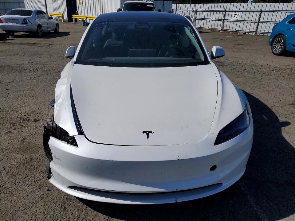 2025 Tesla Model 3 მანქანა იყიდება აუქციონზე, vin: 5YJ3E1EA6SF026077, აუქციონის ნომერი: 45625826