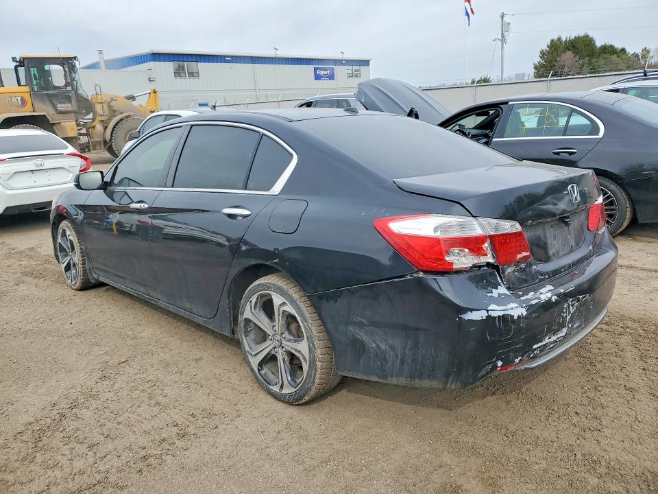 46418856 :رقم المزاد ، 1HGCR2F97FA808399 vin ، 2015 Honda Accord مزاد بيع