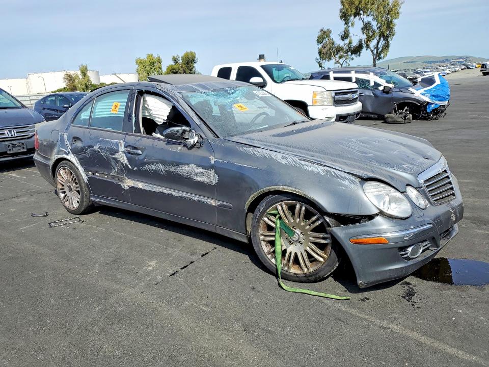 47652046 :رقم المزاد ، WDBUF56X68B309262 vin ، 2008 Mercedes-benz E مزاد بيع