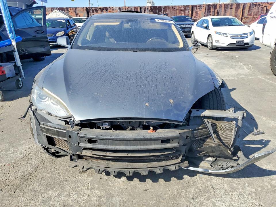 Aukcja sprzedaży 2013 Tesla Model S, vin: 5YJSA1CN9DFP15689, numer aukcji: 41997246