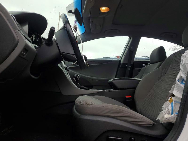 45763856 :رقم المزاد ، 5NPEB4AC8DH734183 vin ، 2013 Hyundai Sonata مزاد بيع