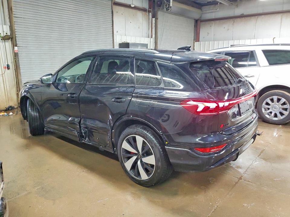 45457896 :رقم المزاد ، WA135BGF7SA072566 vin ، 2025 Audi Sq6 E-tron مزاد بيع