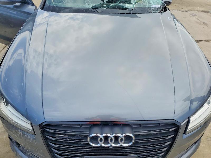 Продаж на аукціоні авто 2018 Audi A8, vin: WAU44AFD6JN000611, номер лоту: 41991516