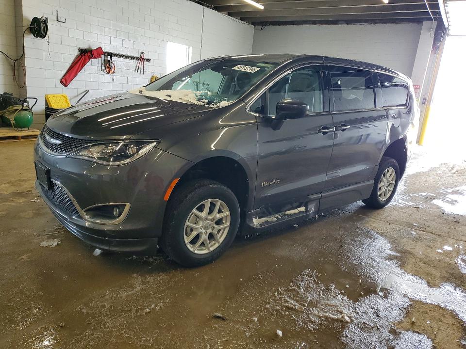 Продаж на аукціоні авто 2017 Chrysler Pacifica, vin: 2C4RC1BG3HR797120, номер лоту: 46312246