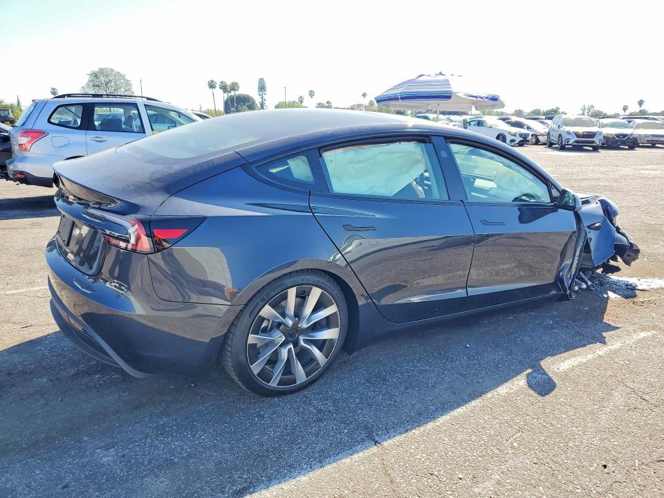 46959556 :رقم المزاد ، 5YJ3E1EA2TF165611 vin ، 2026 Tesla Model 3 مزاد بيع