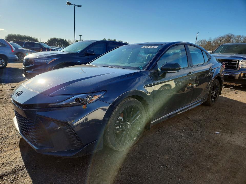 42031526 :رقم المزاد ، 4T1DAACK3SU009798 vin ، 2025 Toyota Camry مزاد بيع