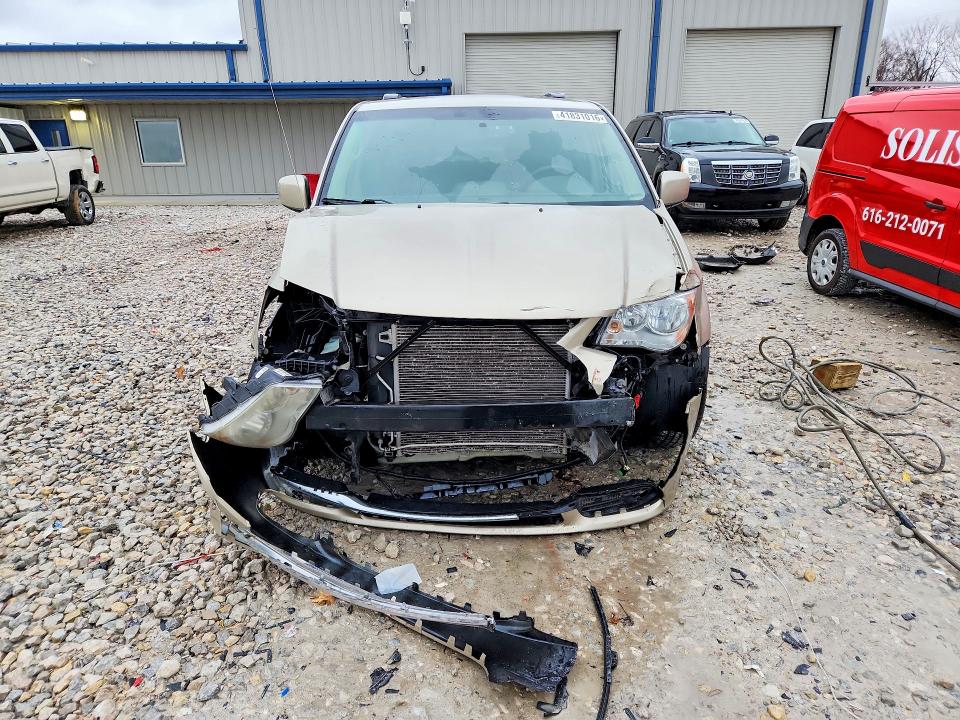 Продаж на аукціоні авто 2015 Chrysler Town & Country, vin: 2C4RC1BG4FR514429, номер лоту: 41831016