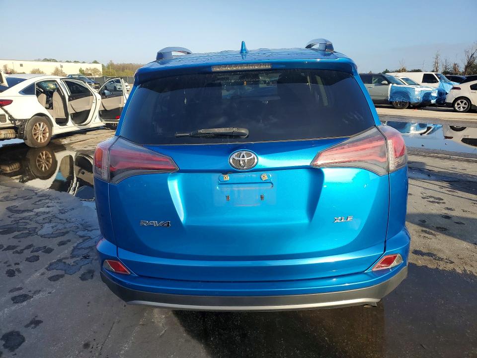 45942326 :رقم المزاد ، JTMWFREVXHD095219 vin ، 2017 Toyota Rav4 مزاد بيع