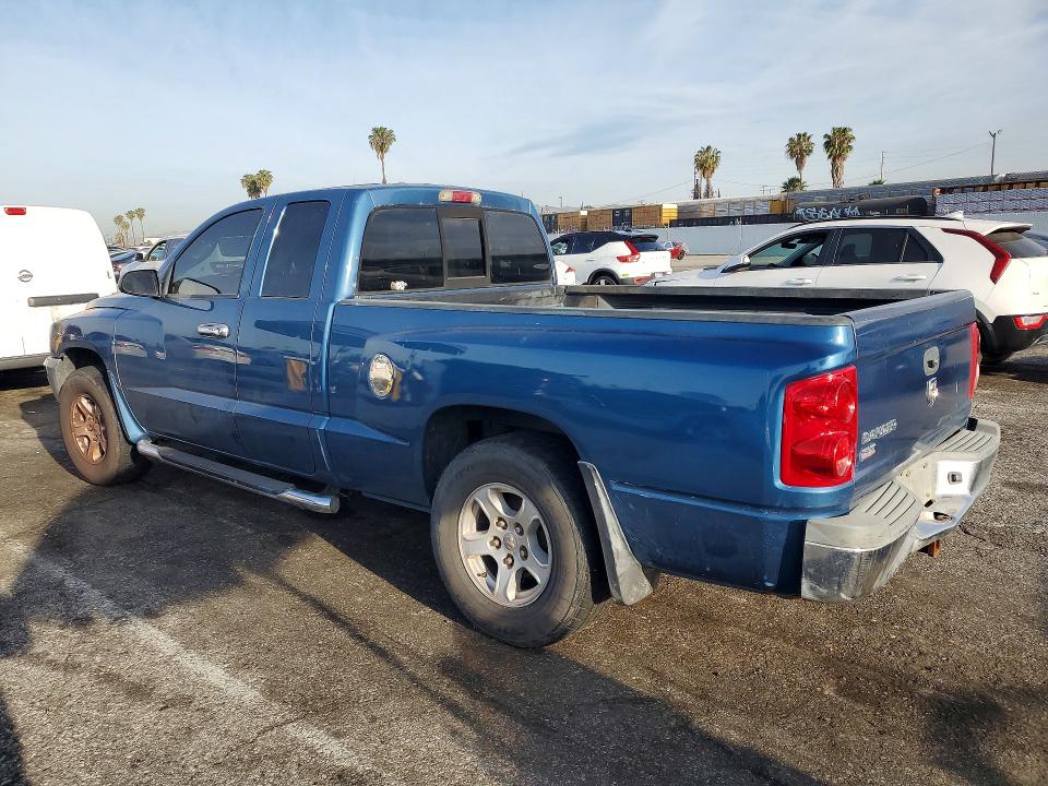47675936 :رقم المزاد ، 1D7HE42K55S157440 vin ، 2005 Dodge Dakota مزاد بيع