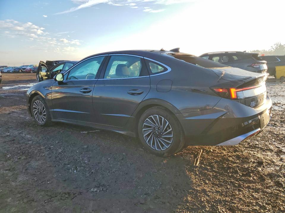 2025 Hyundai Sonata Hybrid მანქანა იყიდება აუქციონზე, vin: KMHL34JJ9SA124764, აუქციონის ნომერი: 46341806