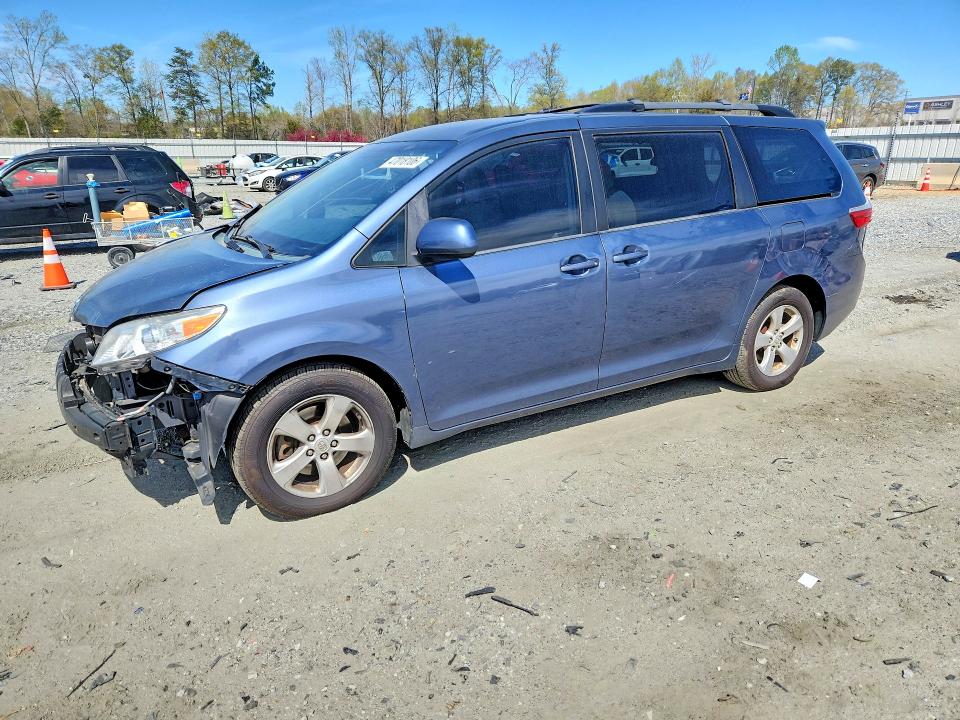 Auction sale of the 2015 Toyota Sienna, vin: 5TDKK3DC8FS583559, lot number: 47018106