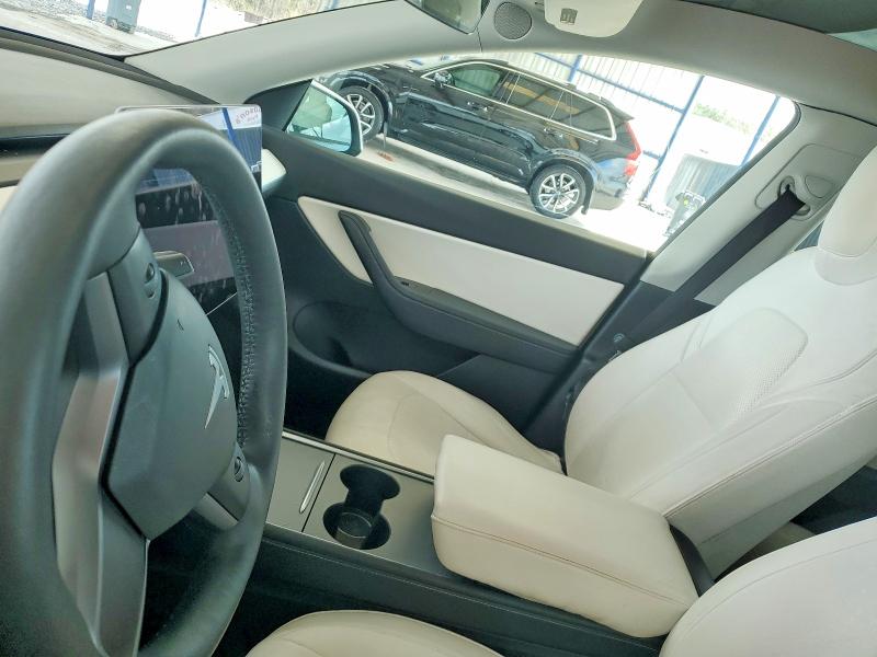 79222375 :رقم المزاد ، 5YJYGDEE9MF130554 vin ، 2021 Tesla Model Y مزاد بيع