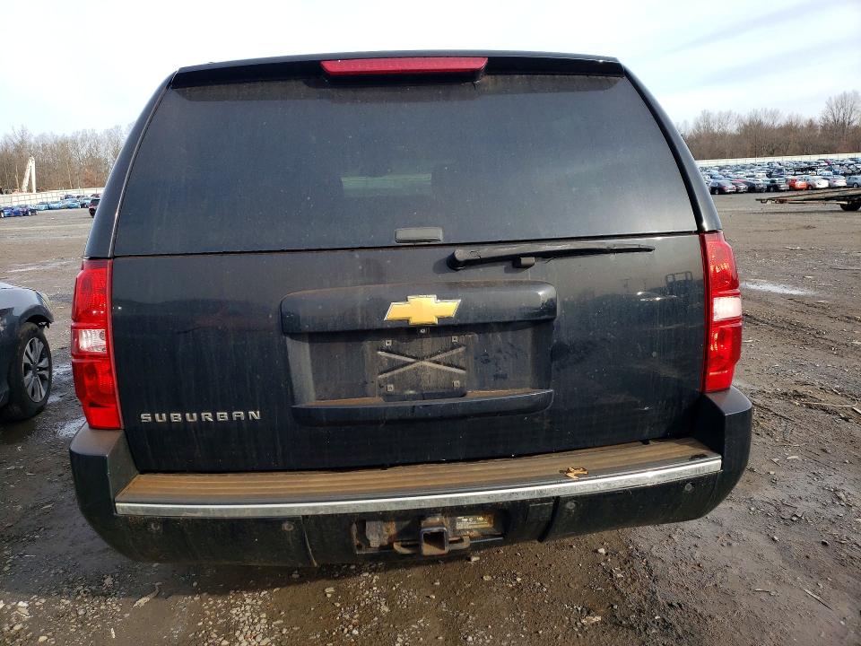 45822516 :رقم المزاد ، 1GNSKKE72DR272451 vin ، 2013 Chevrolet Suburban مزاد بيع