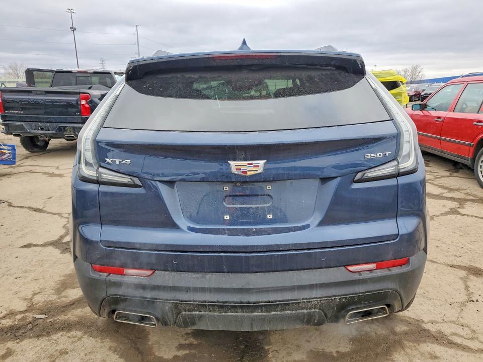 45999126 :رقم المزاد ، 1GYFZER40MF054768 vin ، 2021 Cadillac Xt4 مزاد بيع