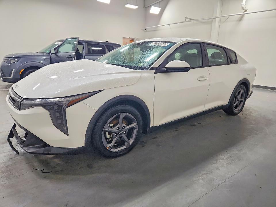 45523546 :رقم المزاد ، 3KPFT4DE7SE111461 vin ، 2025 Kia K4 مزاد بيع