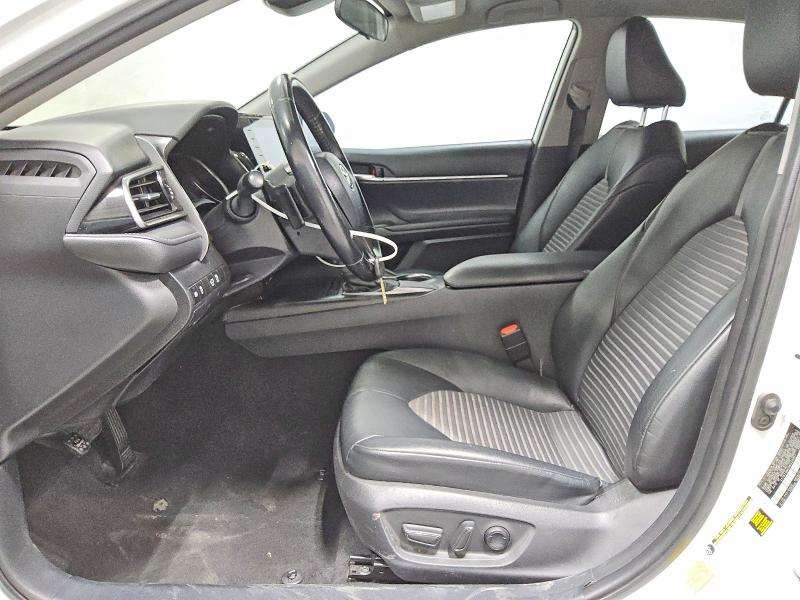 94030195 :رقم المزاد ، 4T1G11AKXMU429951 vin ، 2021 Toyota Camry مزاد بيع
