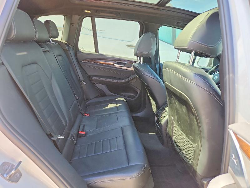 46041486 :رقم المزاد ، 5UXTS3C58J0Y98802 vin ، 2018 Bmw X3 مزاد بيع