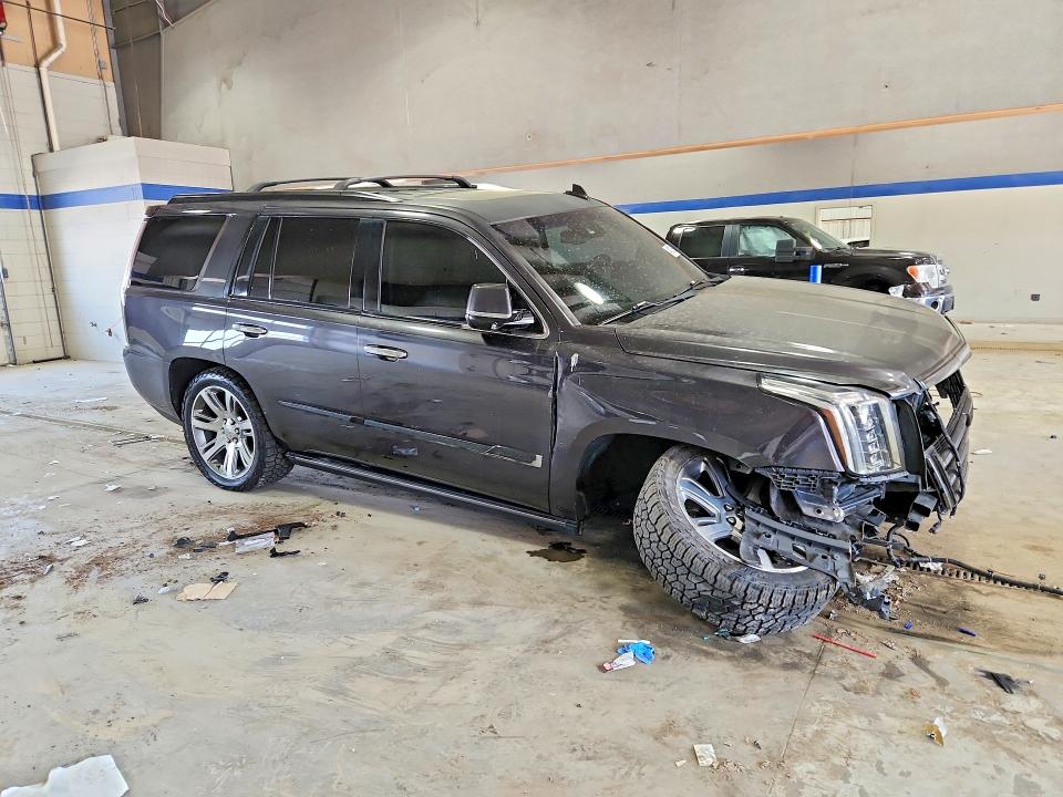 2015 Cadillac Escalade მანქანა იყიდება აუქციონზე, vin: 1GYS4NKJ4FR571070, აუქციონის ნომერი: 48135626
