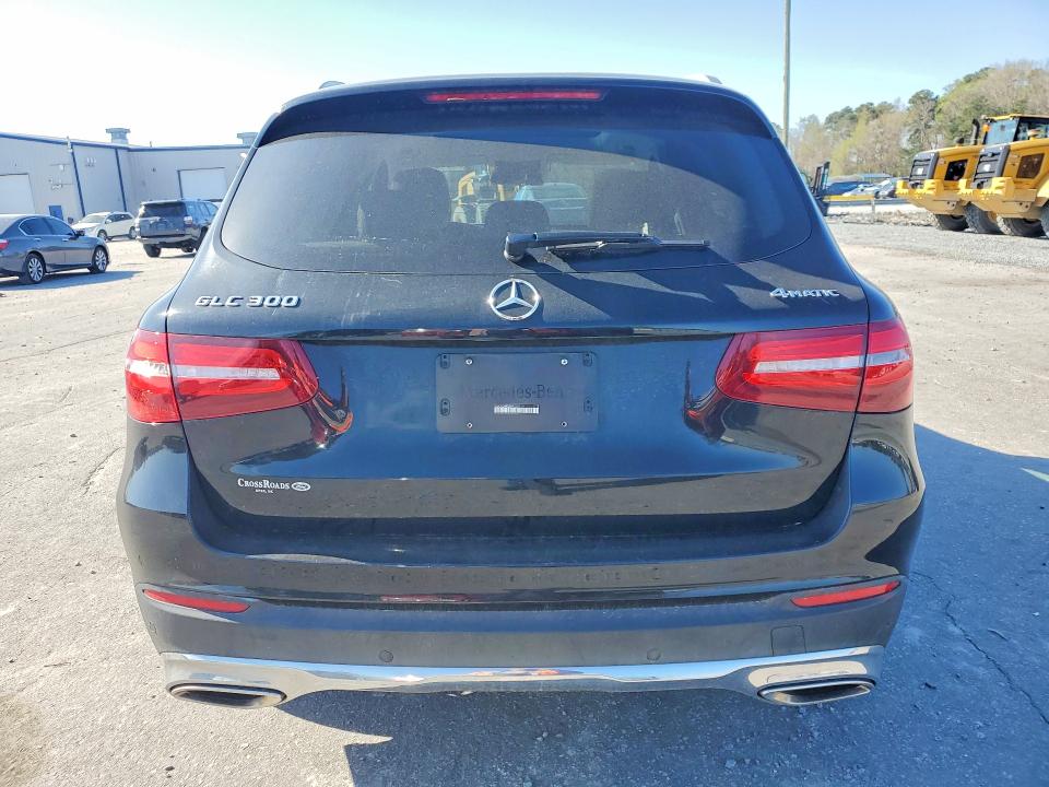 46104866 :رقم المزاد ، WDC0G4KB5HF235918 vin ، 2017 Mercedes-benz Glc مزاد بيع