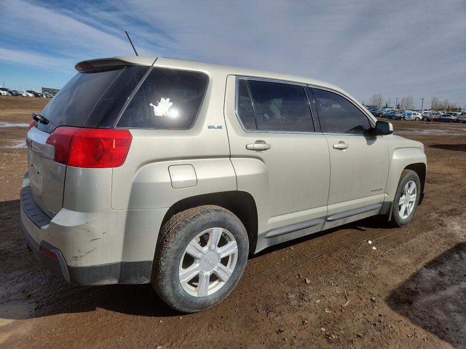 46663166 :رقم المزاد ، 2GKFLVEKXF6307446 vin ، 2015 Gmc Terrain مزاد بيع