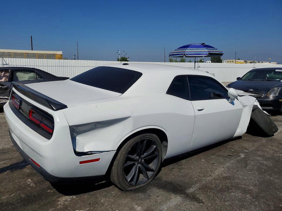 47221966 :رقم المزاد ، 2C3CDZAGXJH153214 vin ، 2018 Dodge Challenger مزاد بيع
