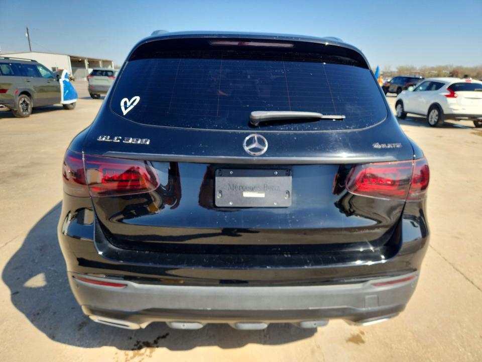 46137876 :رقم المزاد ، W1N0G8EB5MV313471 vin ، 2021 Mercedes-benz Glc مزاد بيع