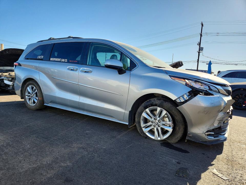 41775546 :رقم المزاد ، 5TDJRKEC4PS137314 vin ، 2023 Toyota Sienna مزاد بيع