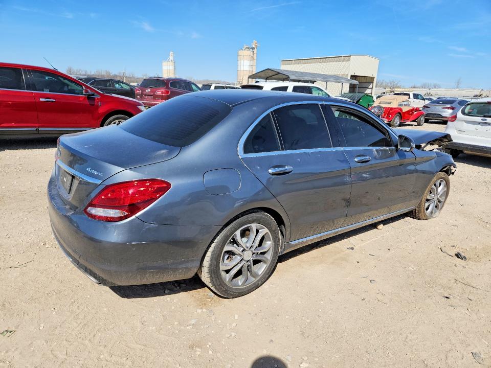 47886196 :رقم المزاد ، 55SWF4KB8HU197509 vin ، 2017 Mercedes-benz C مزاد بيع