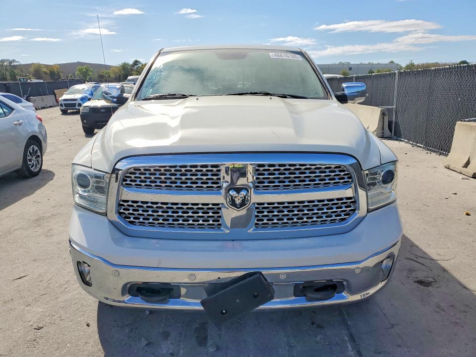 46616186 :رقم المزاد ، 1C6RR6NM0JS256423 vin ، 2018 Ram 1500 مزاد بيع