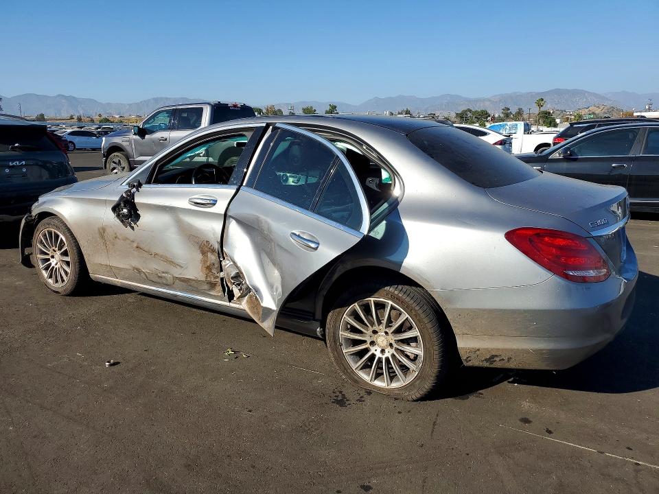47762566 :رقم المزاد ، 55SWF4KB7FU015652 vin ، 2015 Mercedes-benz C مزاد بيع