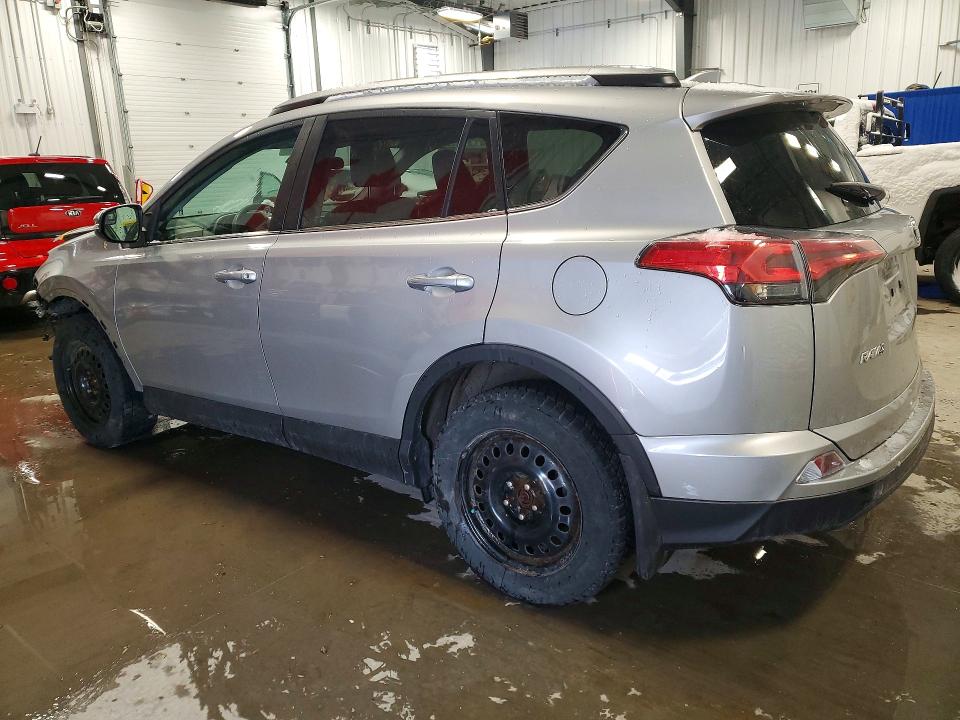 46156586 :رقم المزاد ، 2T3BFREV3JW832879 vin ، 2018 Toyota Rav4 مزاد بيع