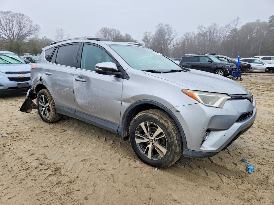 2017 Toyota Rav4 მანქანა იყიდება აუქციონზე, vin: 2T3RFREV9HW607827, აუქციონის ნომერი: 79031795