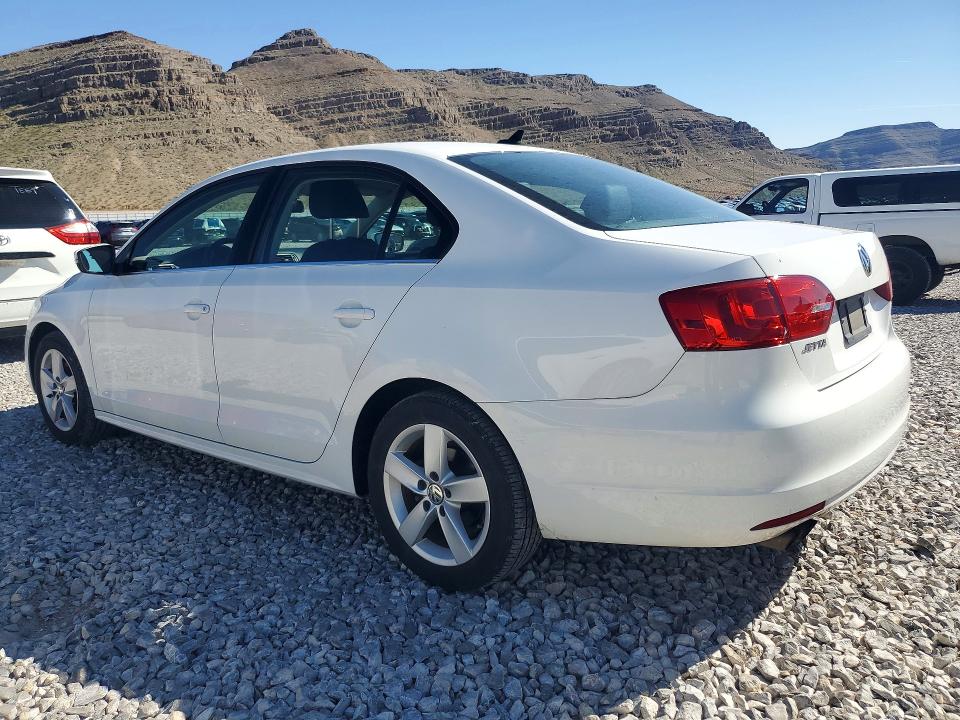 2014 Volkswagen Jetta მანქანა იყიდება აუქციონზე, vin: 3VWLL7AJ9EM372734, აუქციონის ნომერი: 79844685