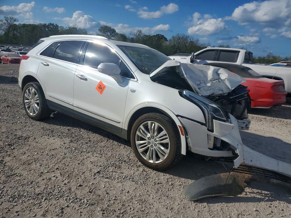 48263186 :رقم المزاد ، 1GYKNCRS1HZ102036 vin ، 2017 Cadillac Xt5 مزاد بيع